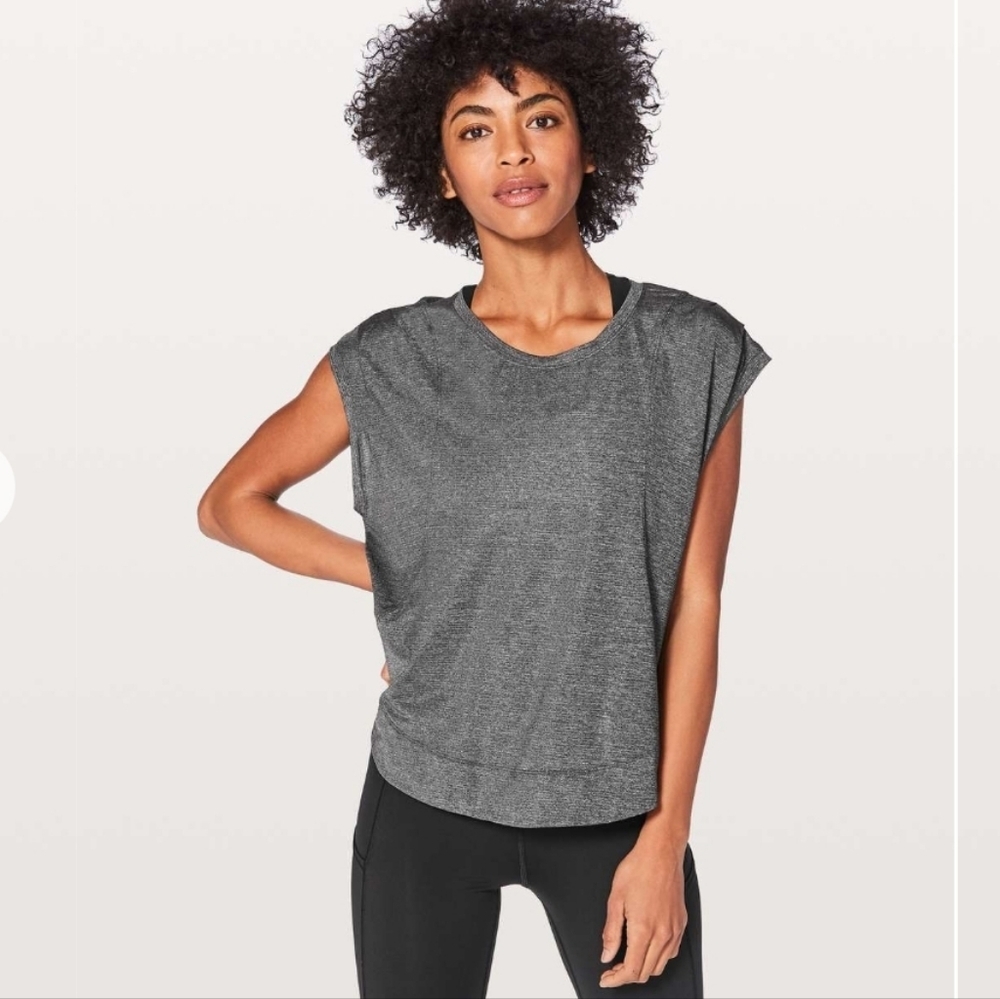 lululemon athletica Charcoal Heather Short Sleeve Top